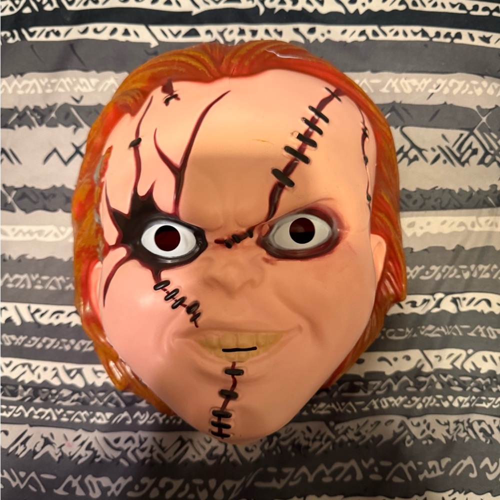 KIDS CHUCKY COSTUME - Picture 3 of 5